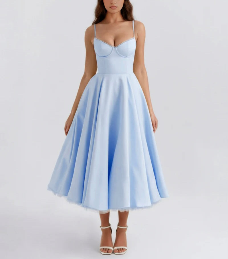Selene | Vestido midi con capas de tul y bolsillos secretos